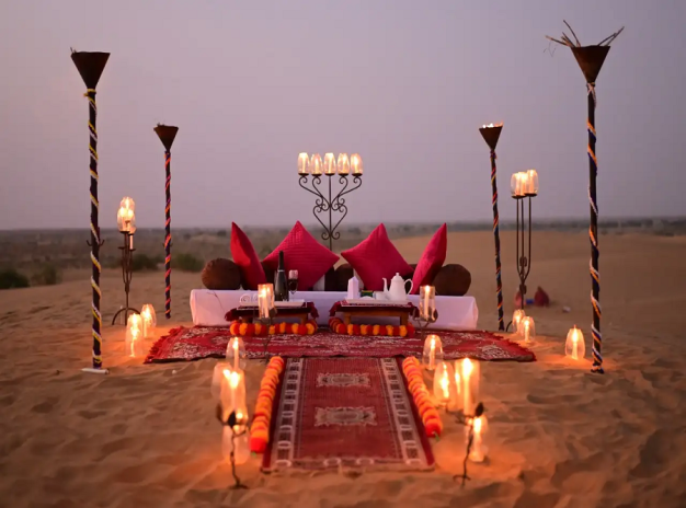 ROMANTIC DUNE DINNER